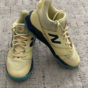 New Balance Coco Gauff baby yellow and Blue tennis sneaker shoes size 3 big kid